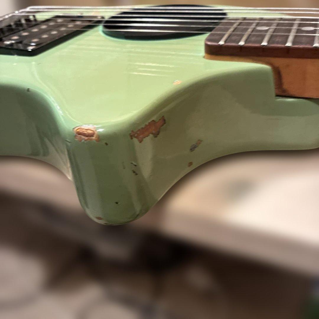 スピーカー内蔵エレキギター グリーン