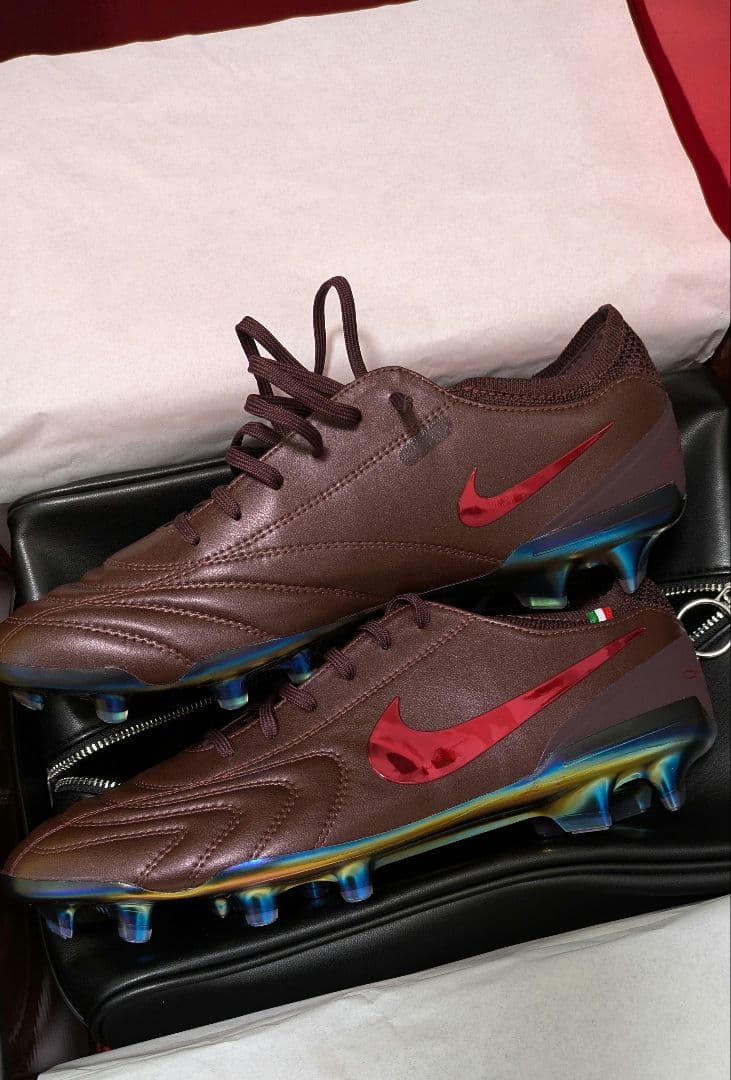 ナイキ　ティエンポ レジェンド 10 エリート LUXE FG