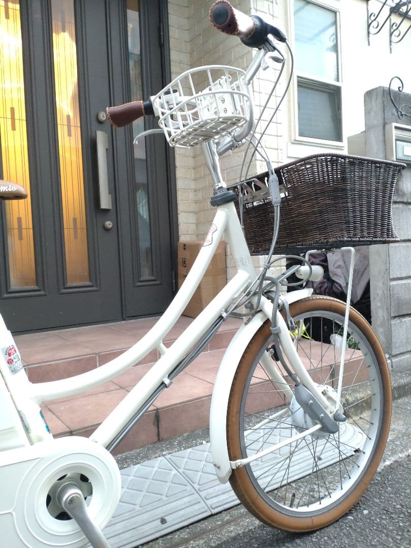 配送可★直接引渡可★カスタム【限定車イルミオILMIO】電動アシスト自転車コンビ