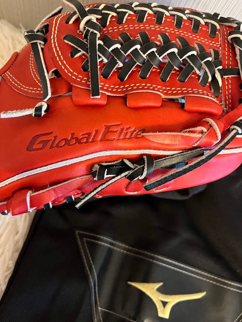未使用 野球 硬式 グローブ 内野手 10 赤 ケース付き