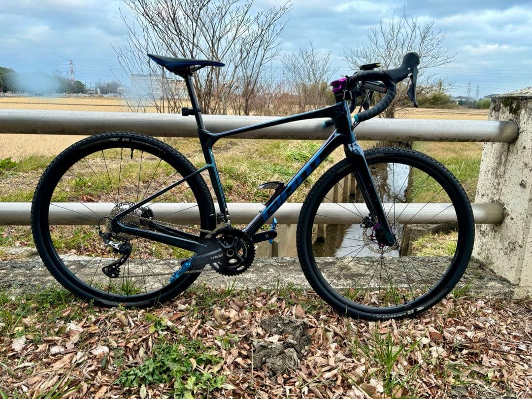 Giant revolt advanced2 2020 フルカーボン GRX