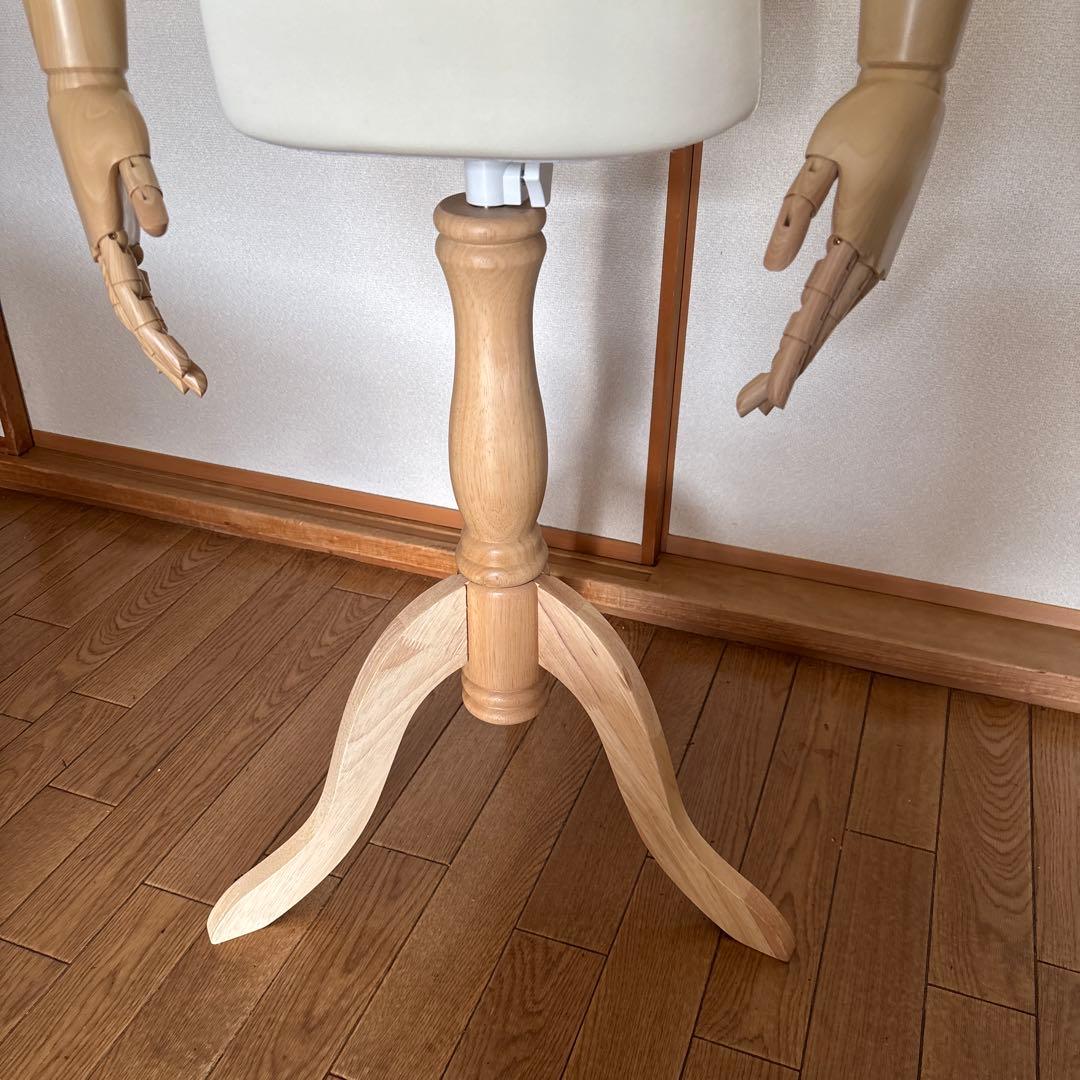 値下げしました！レディース　マネキン　トルソー 腕付き 可動式　女性９号〜11号