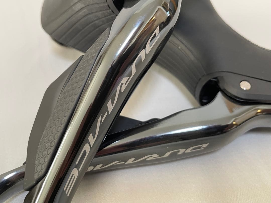 シマノDURA－ACE Di2デュアルコントロールレバー「ST‐R9170」新品