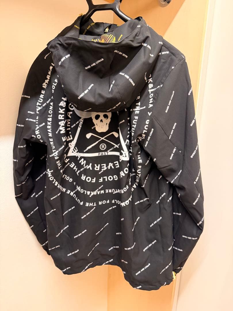 【早い者勝ち　新品未使用】MARK & LONA ナイロン リバーシブルブルゾン