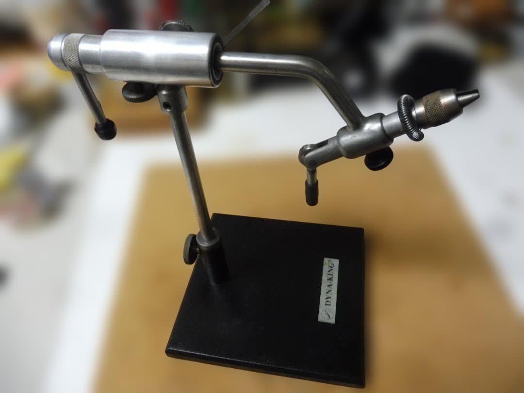 ダイナキング DYNA-KING バラクーダバイス フライタイイング