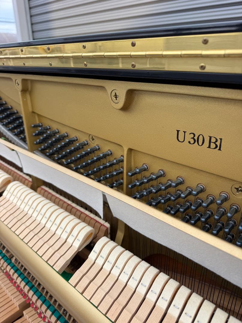 ヤマハ　U30 アップライトピアノ