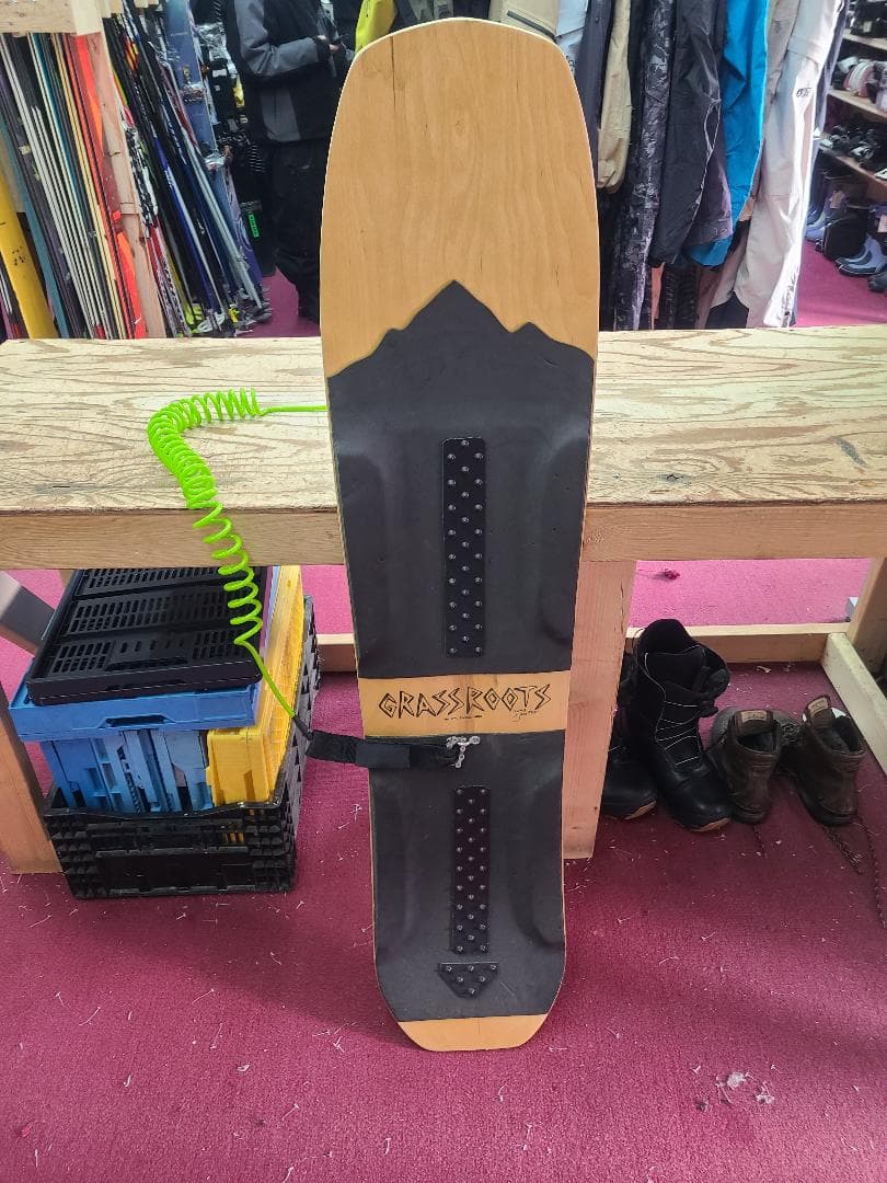 スノーボード JONES GRASSROOTS FLYING CARPET POWSURFER