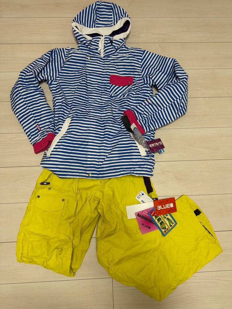 【新品・未使用】スノボ　スキー　ウェア　上下セット　　レディースM