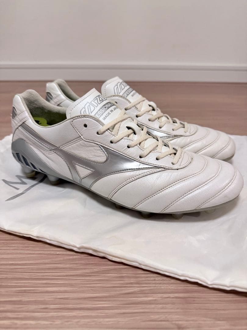 【超限定品】MIZUNOモレリアDNA 28㎝