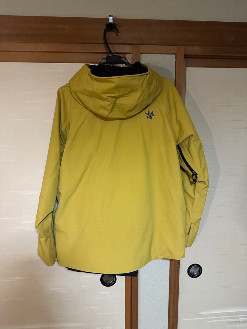 ゴールドウイン　ゴアテックス　2レイヤー　ジャケット