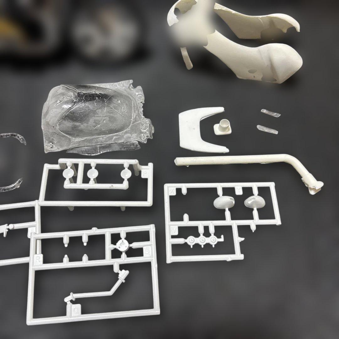 CBX400F プラモデル制作途中