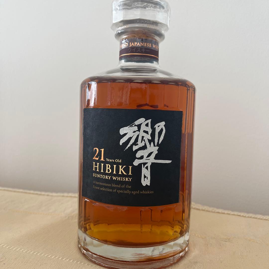 響 HIBIKI 21年 ウイスキー 700ml 箱つき