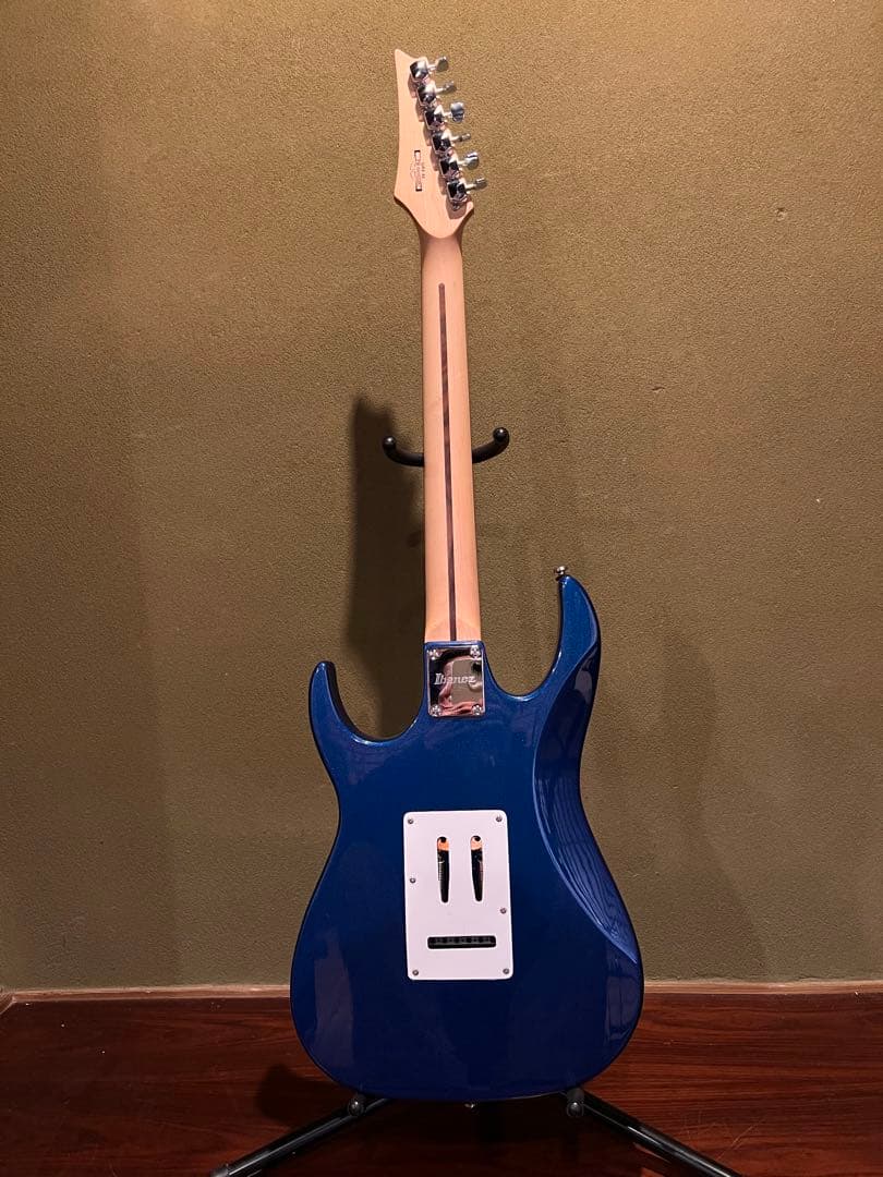Ibanez エレキギター ブルーメタリックSSHピックアップ