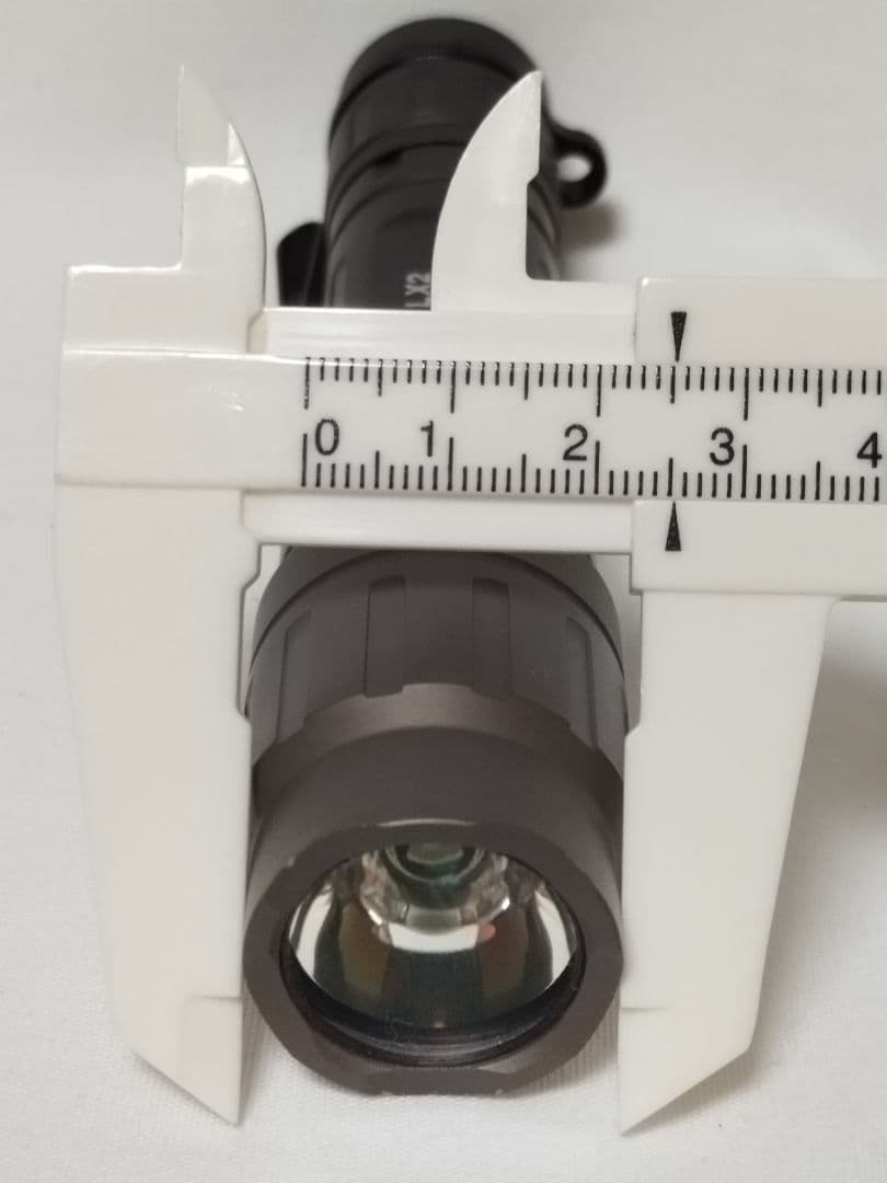 (J-30)SURE-FIRE LX2 LUMAMAXフラッシュライト　ユーズド