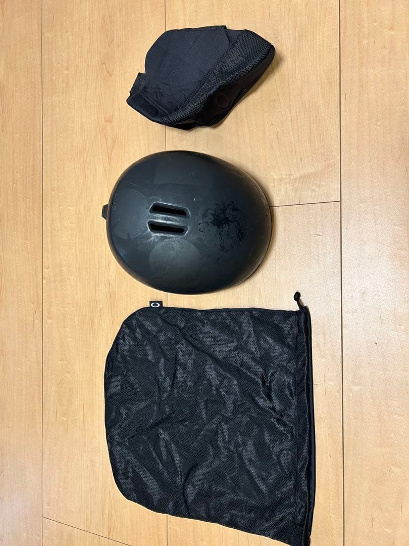 【BOA搭載】オークリーOakleyスノーボードヘルメット MOD1 Mサイズ黒