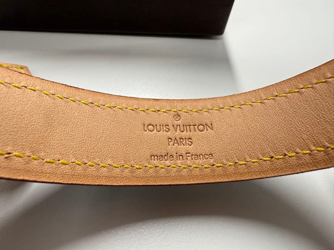 ななLouis Vuitton レザー首輪 ブラウン