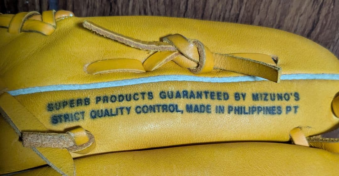 Mizuno イエロー グローブ