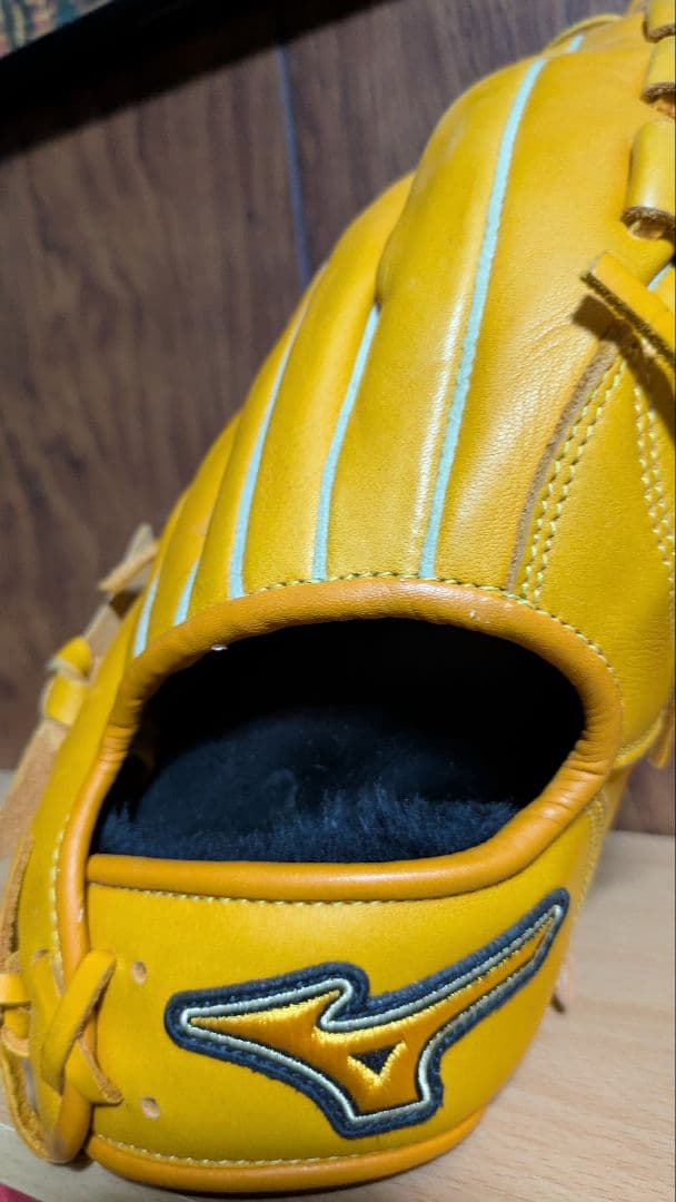 Mizuno イエロー グローブ