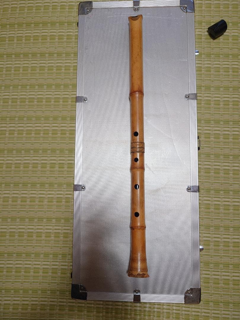 尺八ケース　アルミ製ハードケースです。