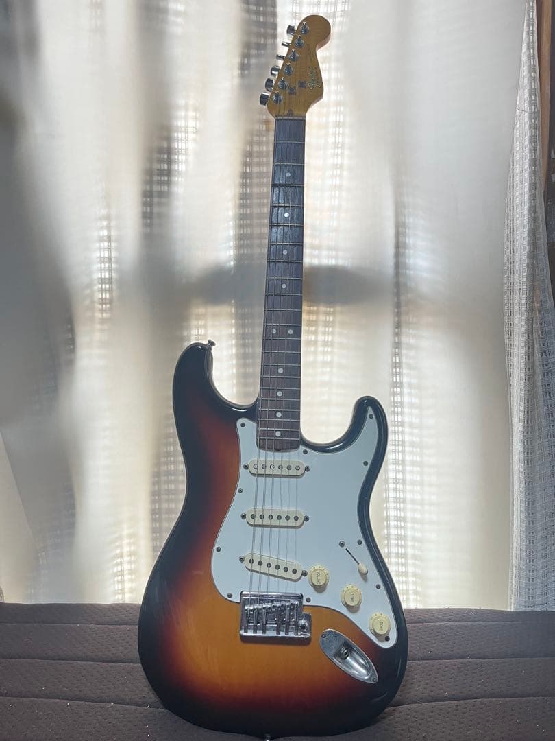 fender USA ストラトキャスター　サンバースト　ビンテージ　80年代