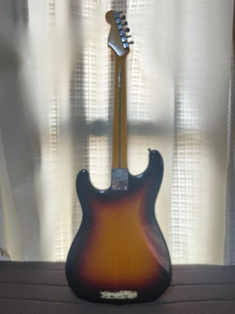 fender USA ストラトキャスター　サンバースト　ビンテージ　80年代