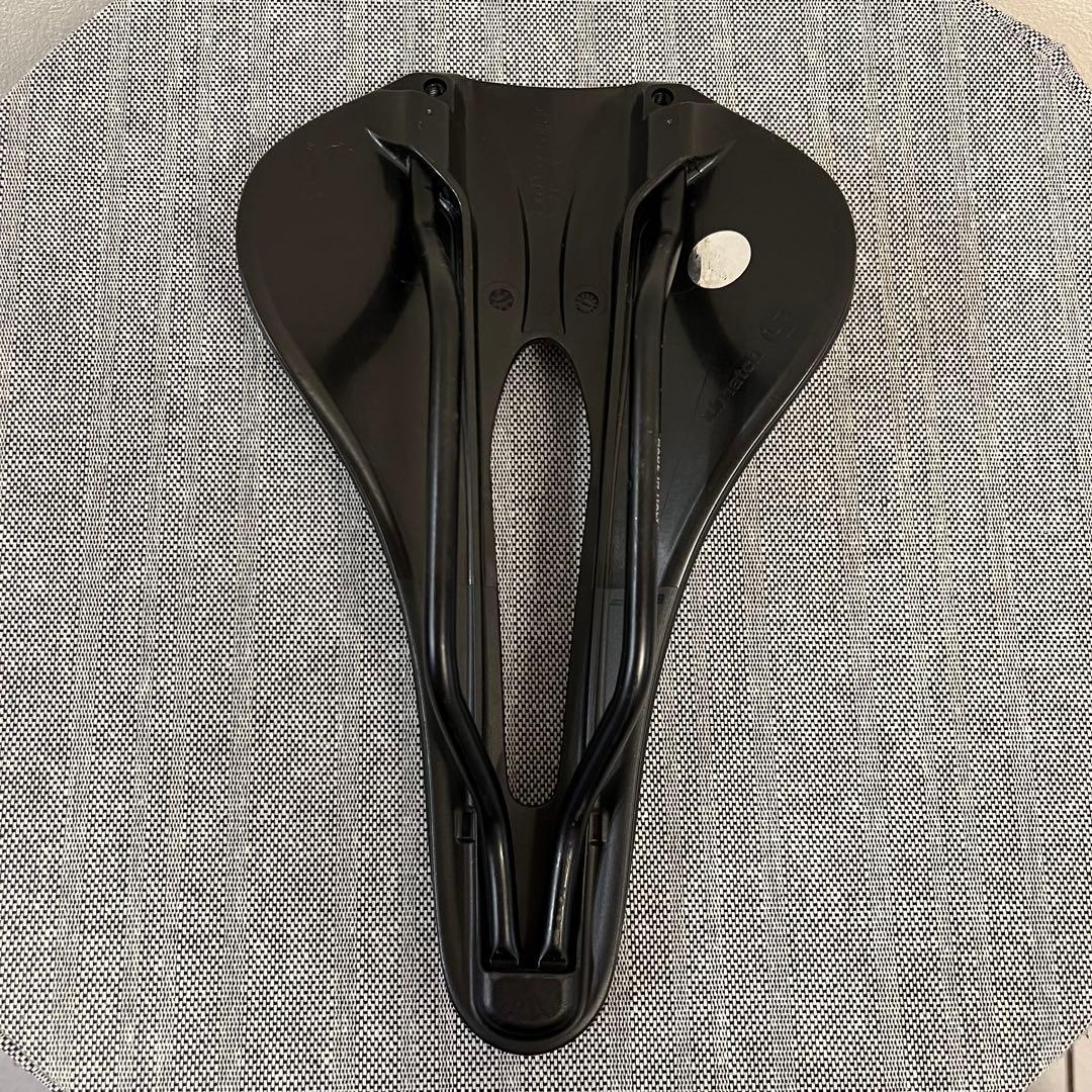 Selle Italia NOVUS BOOST EVO セライタリア サドル