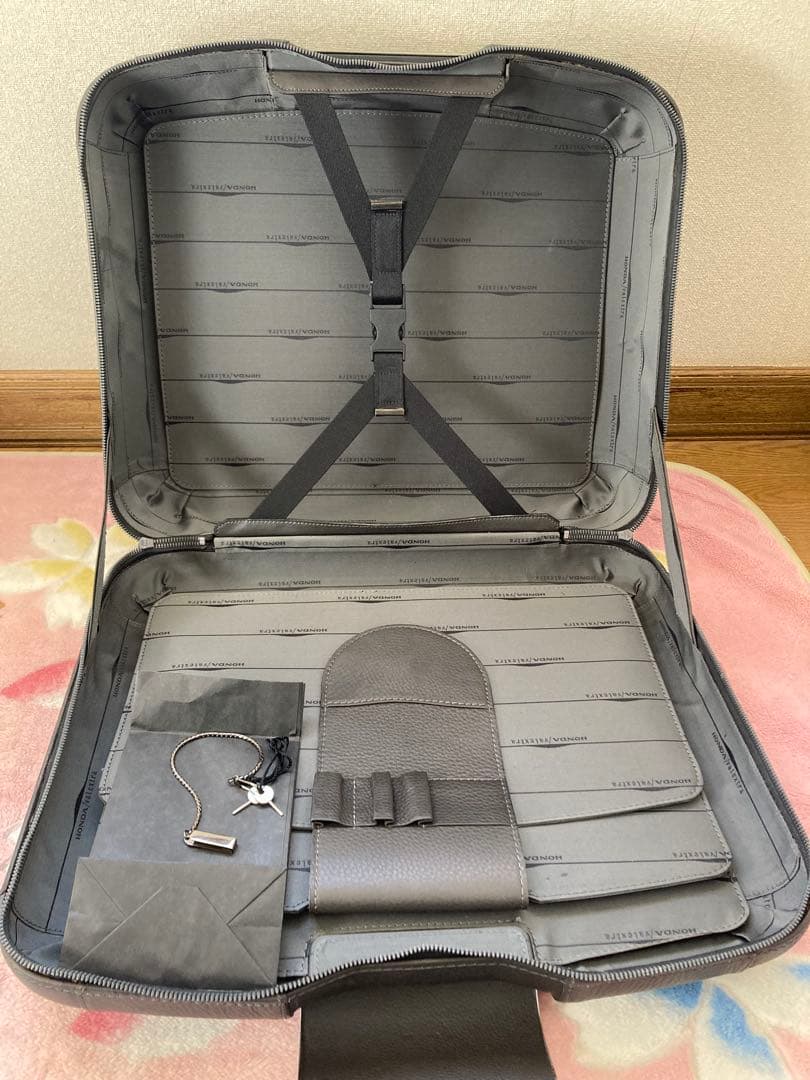 ② ホンダ　NSX 限定　ヴァレクストア　Valextra 鞄 希少　レア