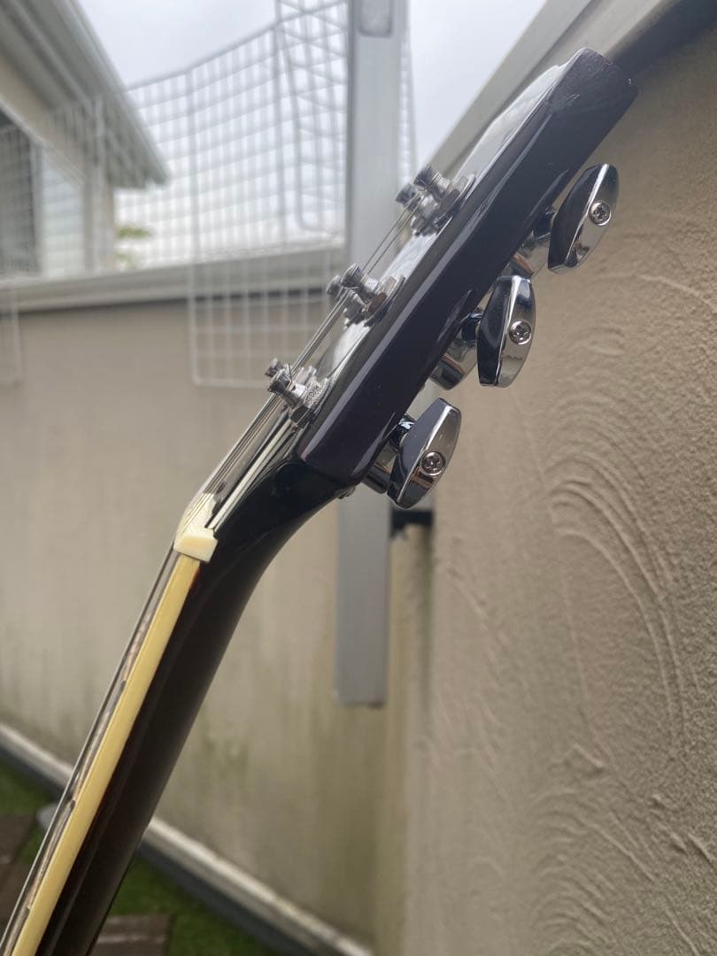 Silvertone(シルバートーン)