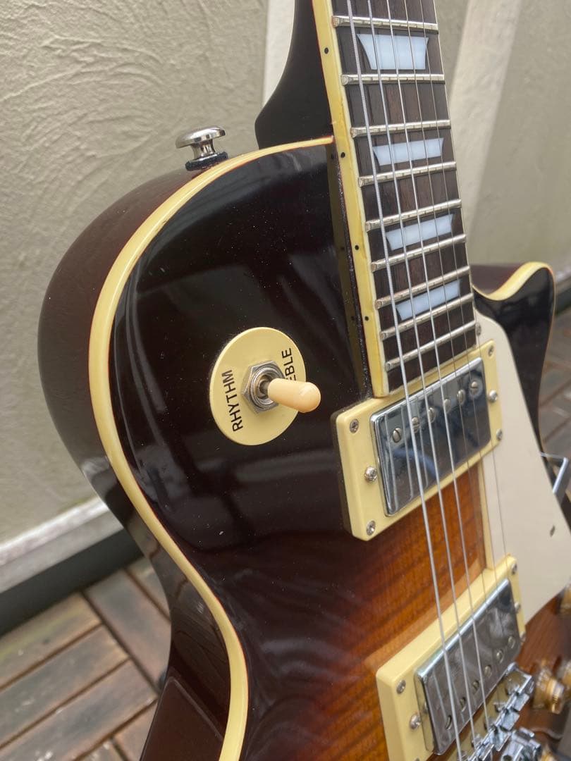 Silvertone(シルバートーン)