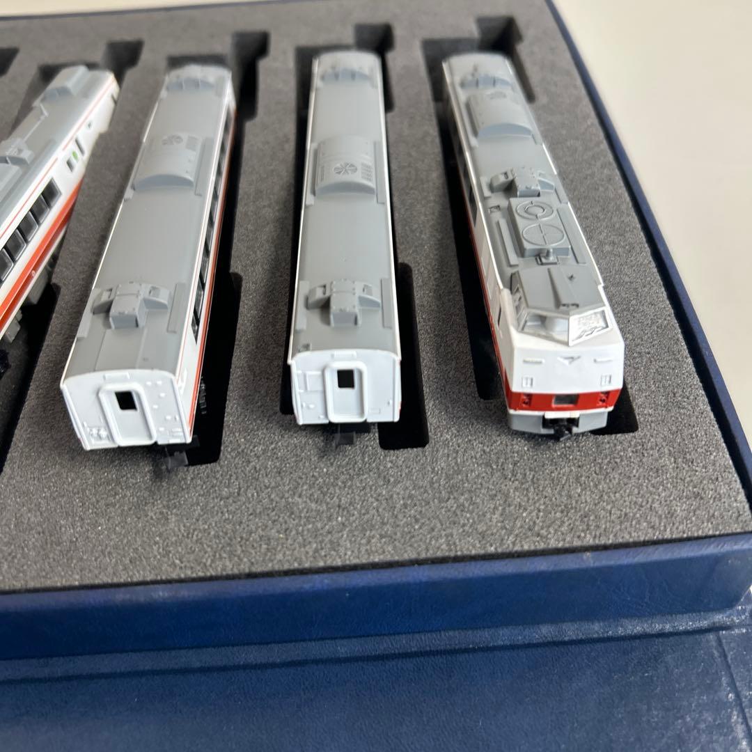 JR北海道キハ183系特急　新塗装7両　tomix