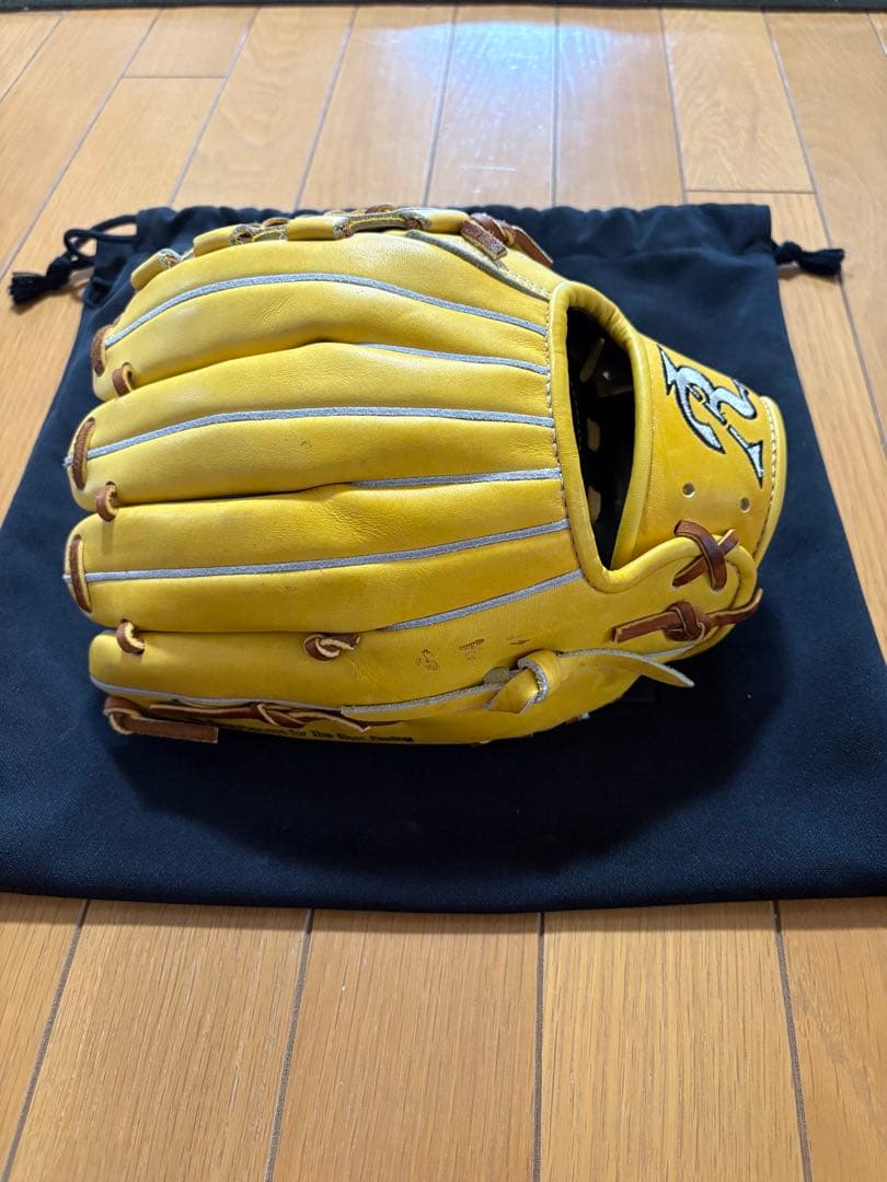ロベンクス　イエロー レザー 軟式オーダーグローブ 内野用　収納袋付き