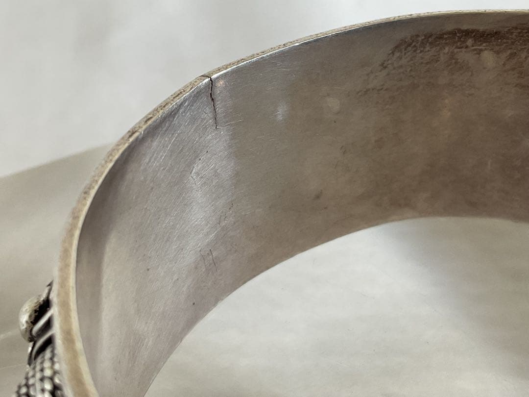 ☆ヴィンテージ！シャムシルバー「銀細工バングル」