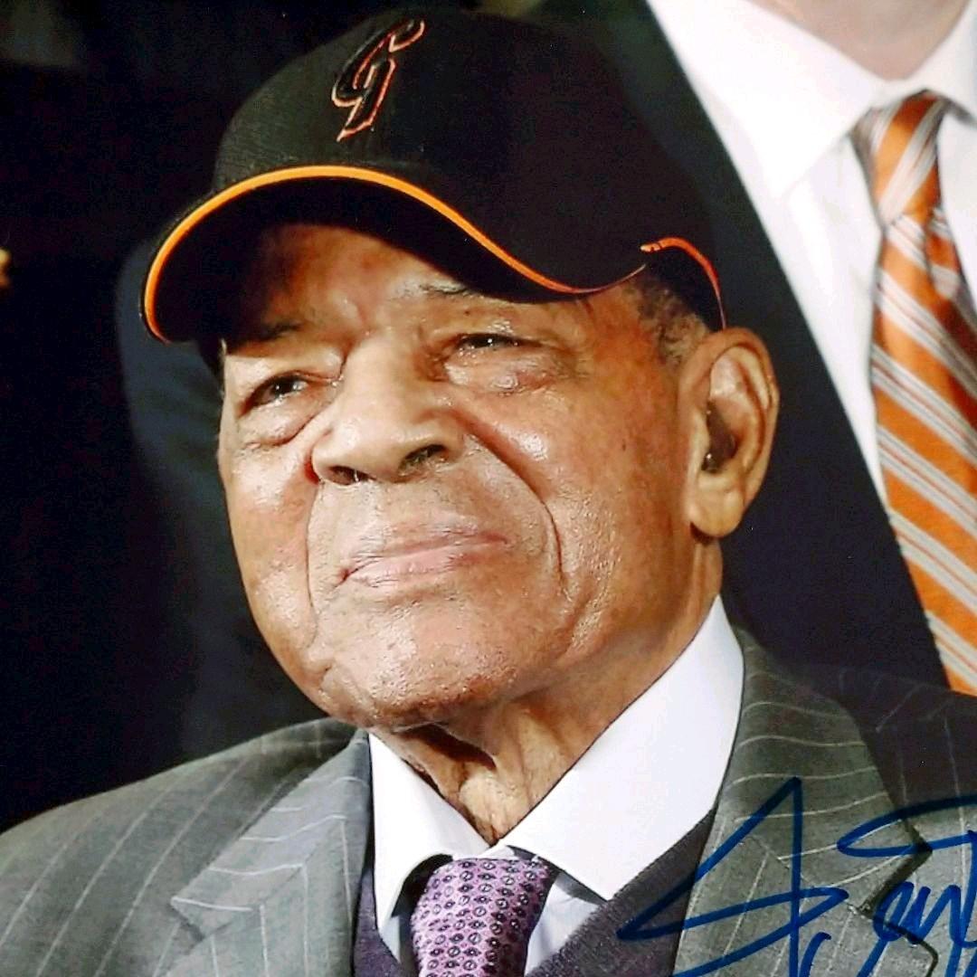 野球の殿堂…ウィリー・メイズ直筆サイン入り超 特大写真…顔アップ…①