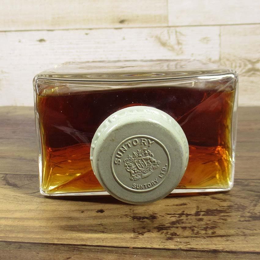 【q-122s/kｍ】未開栓　サントリー　ウイスキー　インペリアル　600ml
