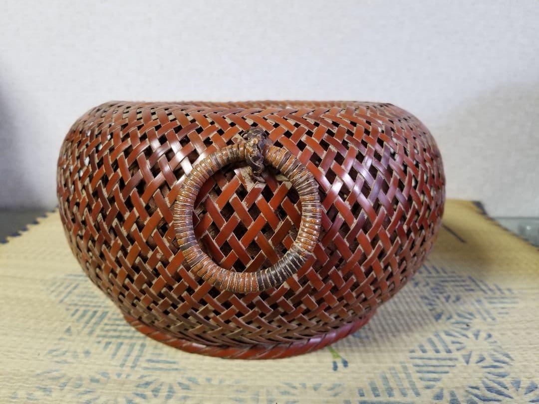 伝統　竹細工　穂英斉　作　燻竹　両耳円形取手付　花籠