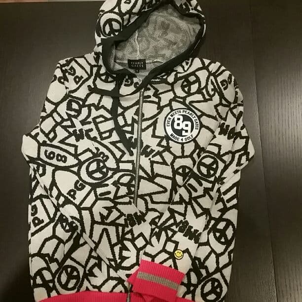 パーリーゲイツ　ジップアップパーカー