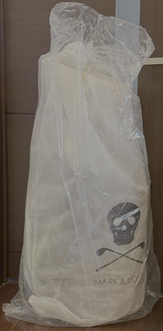 ✨送料込✨新品＆未使用✨MARK&LONA 迷彩柄スタンド型キャディーバッグ