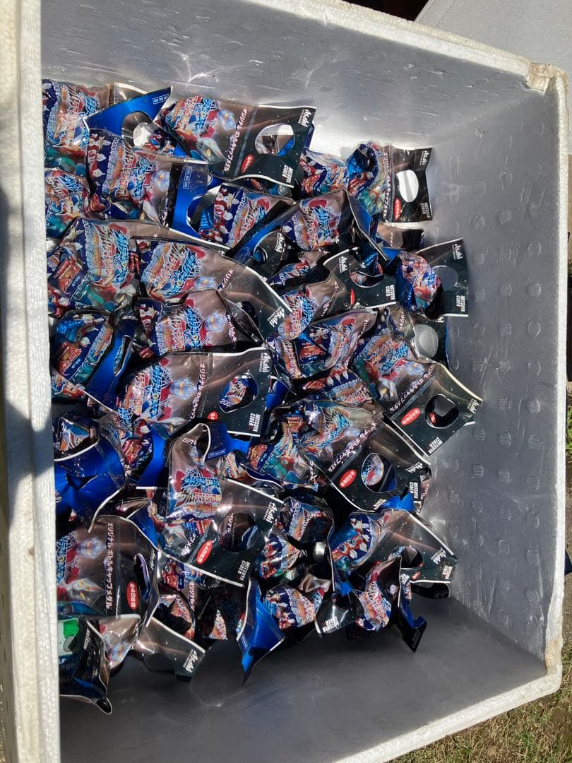 ウルトラマンシリーズ メダル　フィギュア多数　　68個新品未開封