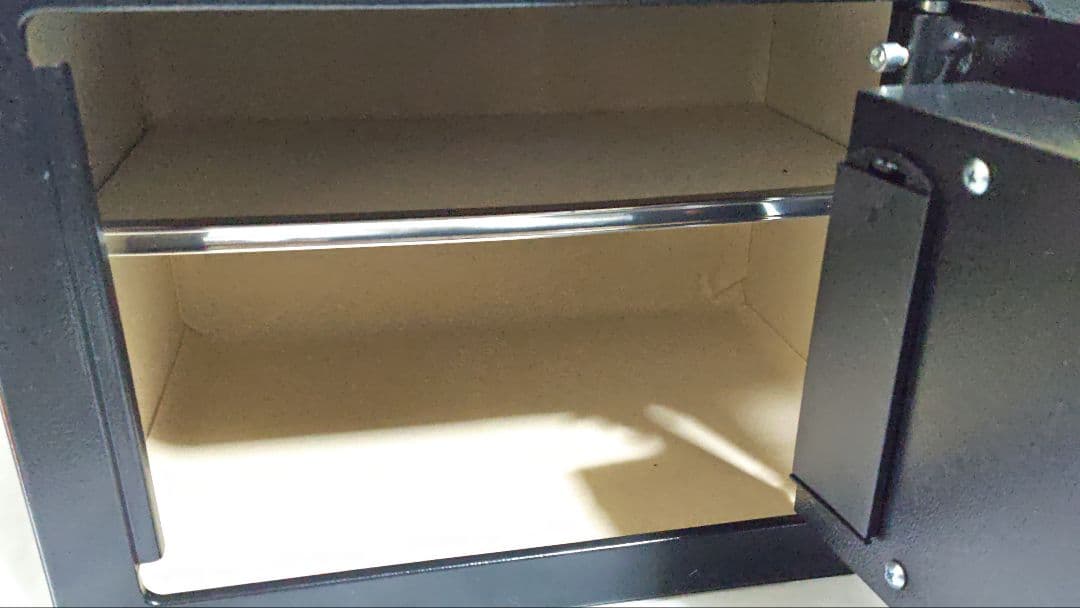 GIRGBE 家庭用金庫