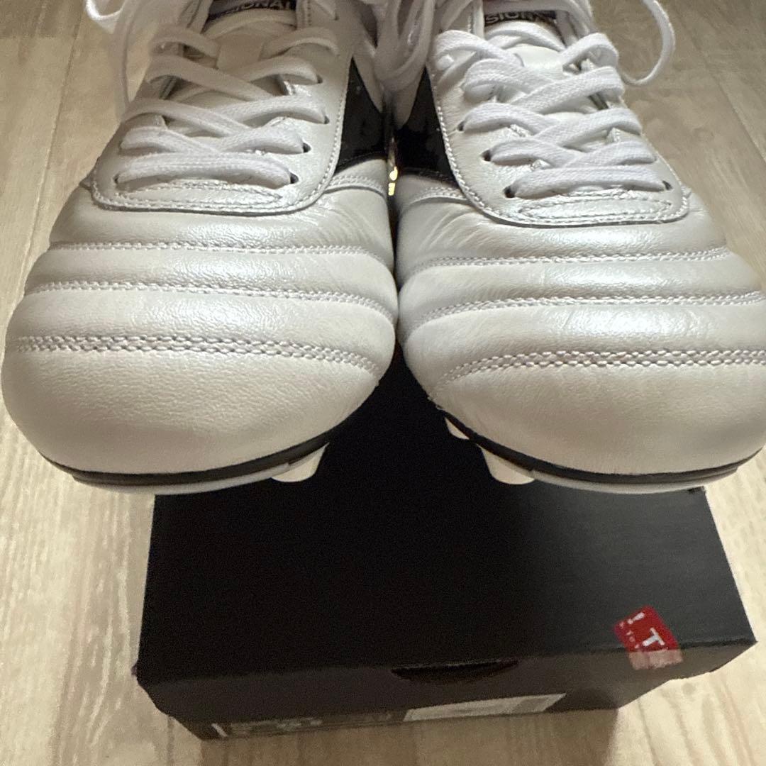 う*ん様 サッカースパイク 25.5cm モレリア II JAPAN ホワイト