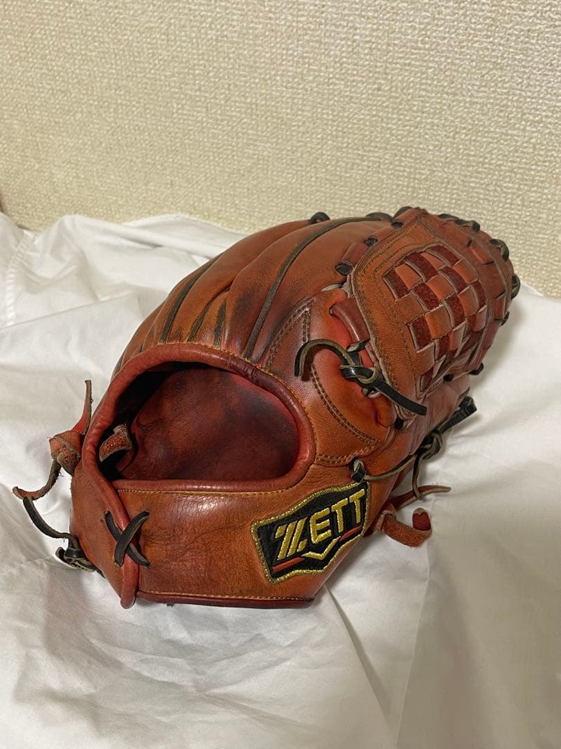 ZETTプロステイタス 硬式グローブ 鈴木刻印