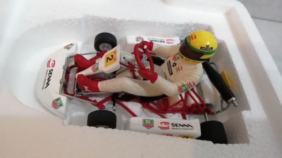 アイルトン・セナ カートモデル 1/18スケール