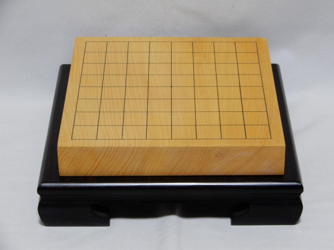 国産（日向産） 本榧卓上９路盤　台座付　ほんのり甘い香り!　使用僅美品