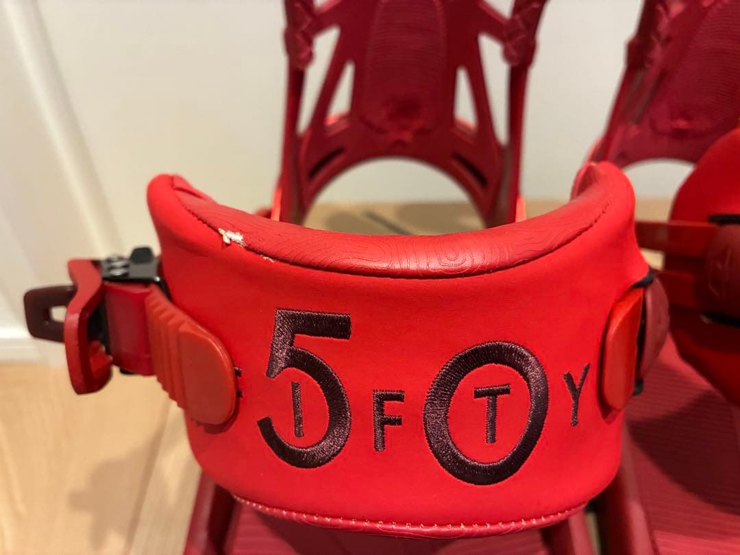 DRAKE FIFTY Mサイズ レッド ビンディング