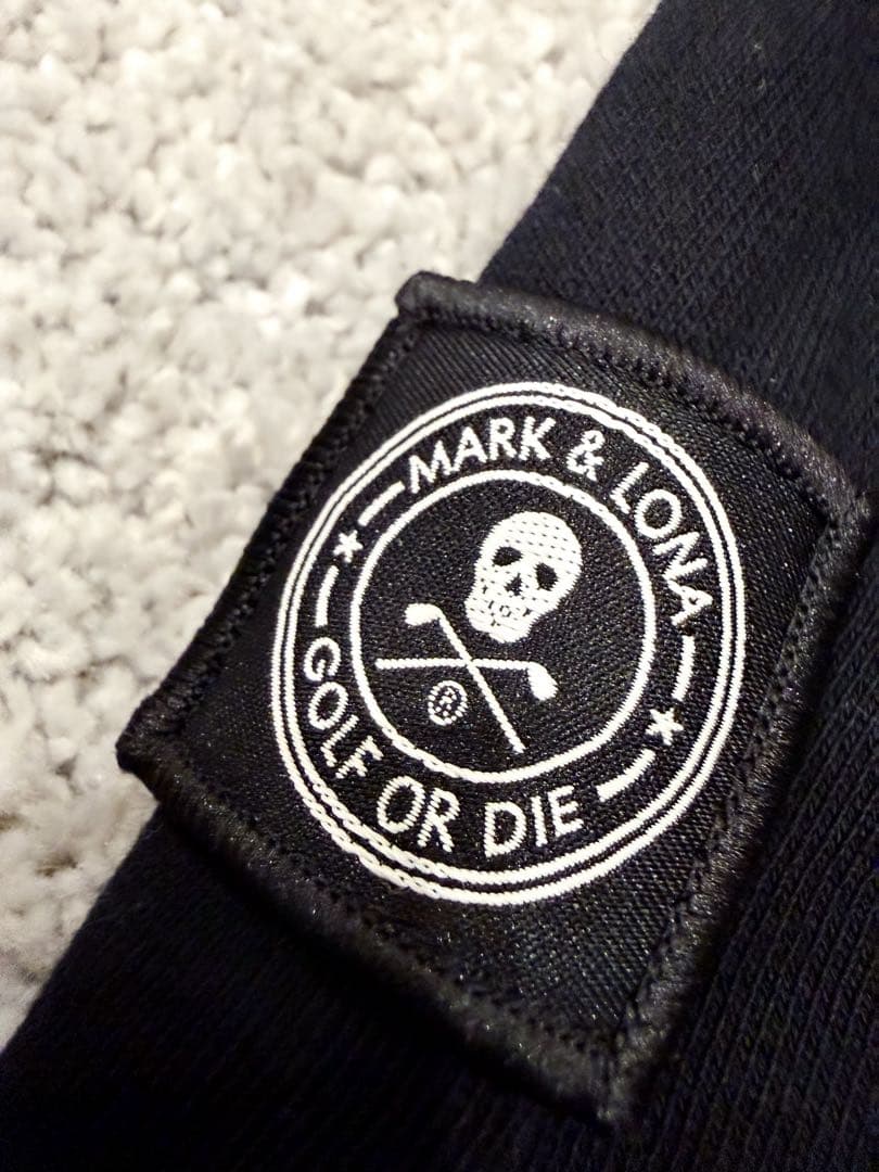 MARK&LONAプルオーバーパーカー