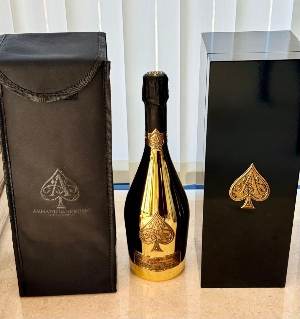 Armand de Brignac アルマンドゴールド シャンパン 750m