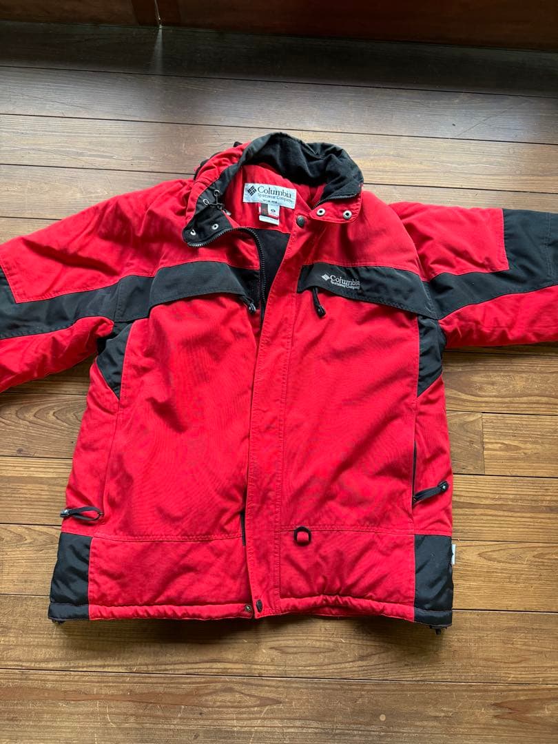 コロンビア　スポーツウェアー