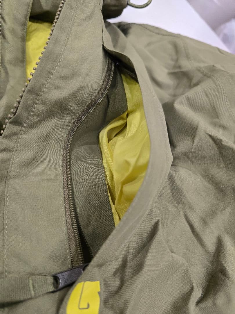 MT736　バートン　中綿ジャケット　ポリエステル　レディース