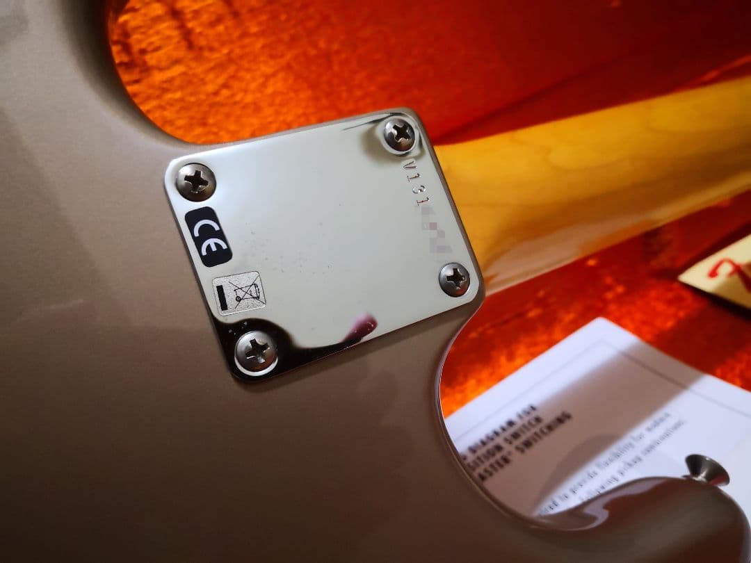 ギター FENDER NEW AMERICAN VINTAGE 1965