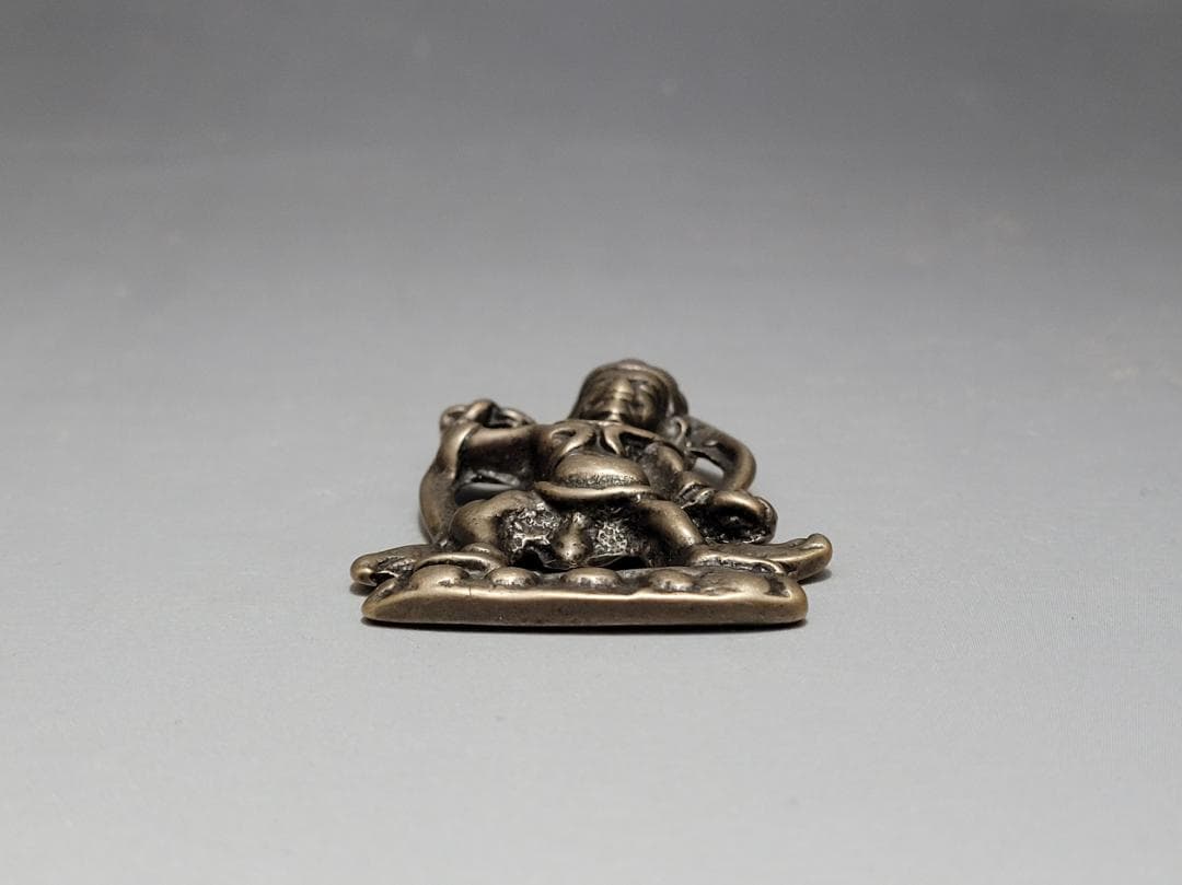 銅製金剛菩薩型天鐵トクチャ護身装身具 ペンダントチベット仏教文物 幅約5.1cm